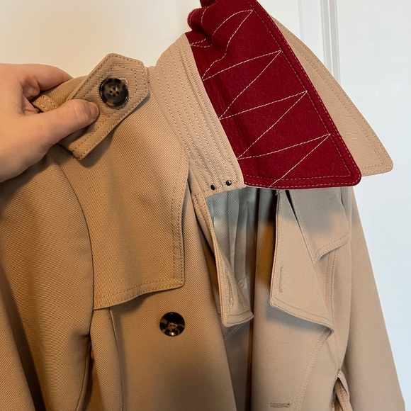 Banana Republic Timeless Trench Coat - Champagne Toast (2021) - Picture 10 of 12